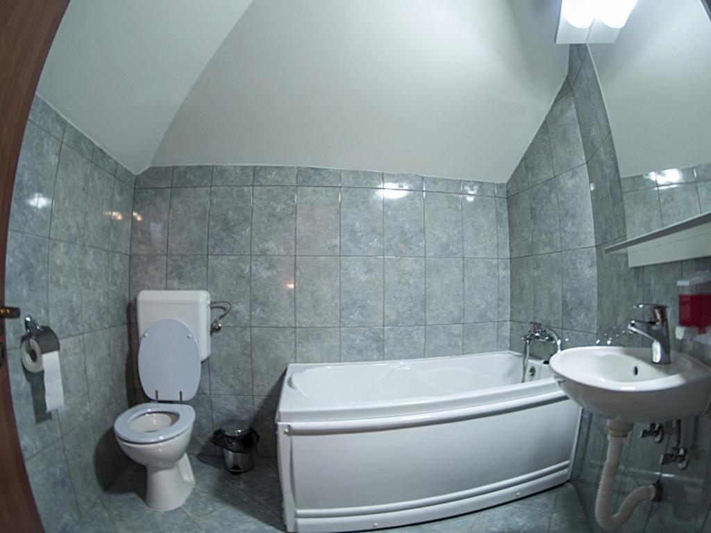 Motel Al Capone Satu Mare Værelse billede