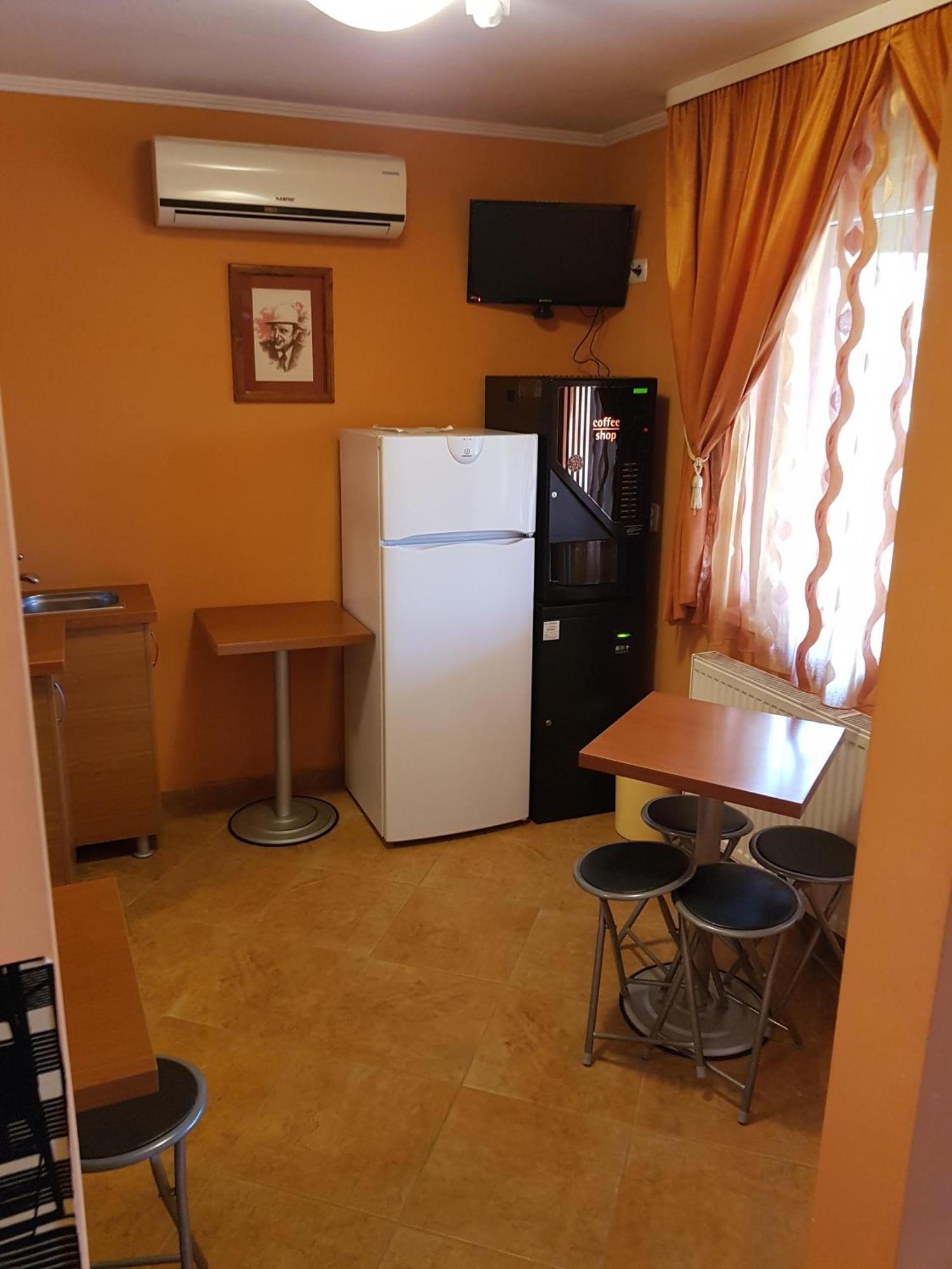 Motel Al Capone Satu Mare Eksteriør billede